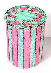 Limoges Box – Med. Round Wreath Of Roses & Picot Ribbon Stripes – Pinks, Greens & Caribbean (Silver Clasp) BXMR-01