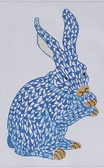 Herend-Inspired Standing Fishnet Bunny – Blue w/ Gold SST-30