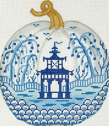 Mini Chinoiserie Pumpkin – Large Round w/ Pagoda & Willows – White w/ Blues & Golds OM-338