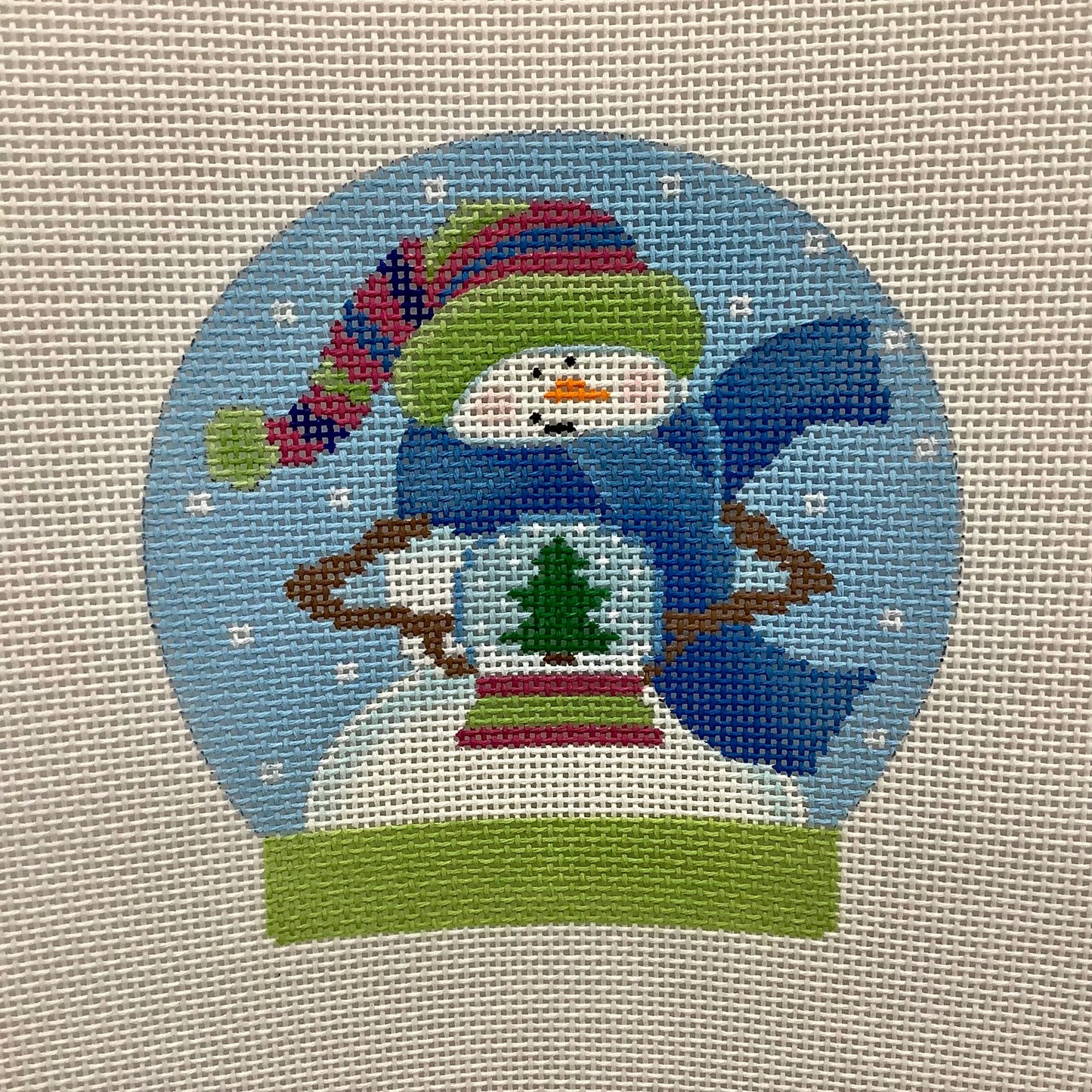 Snowgirl Snow Globe SN57