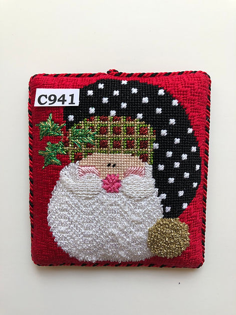 Polka Dot Santa C941