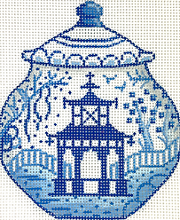 Mini Chinese Vase – Medium Blue & White w/ Pagoda & Willow Trees OM-329
