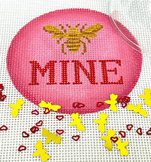 3” Round w/ Clear Dome & Confetti – Valentine’S Day – “Bee Mine” OMD-15