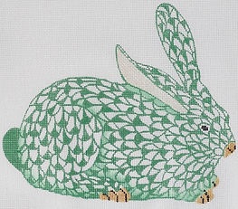 Herend-Inspired Fishnet Crouching Bunny – Emerald w/ Gold (Facing Right) SST-75R