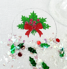 Christmas Ornament w/ Clear Dome Cover & Confetti – Holly w/ Berries & Red Bow XMD-05