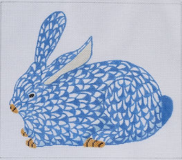 Herend-Inspired Crouching Fishnet Bunny – Blue w/ Gold (Facing Left) SST-32L