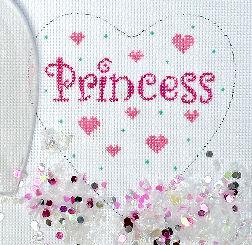 Heart Mini w/ Clear Dome & Confetti – “Princess”       OMD-57