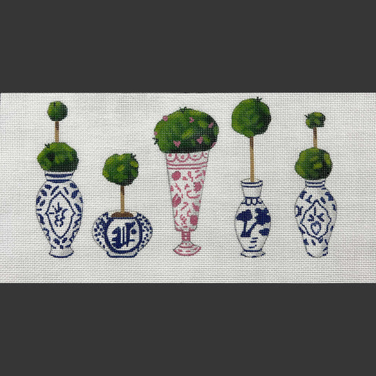 Topiary Line Up 4781